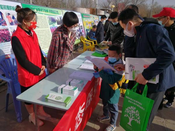 宁夏林业技术推广总站开展312植树节宣传活动爱绿植绿护绿
